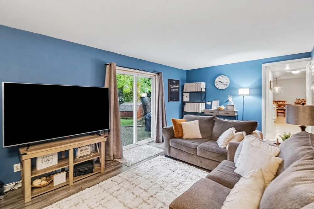 542 Eastlook Drive Saline, MI 48176