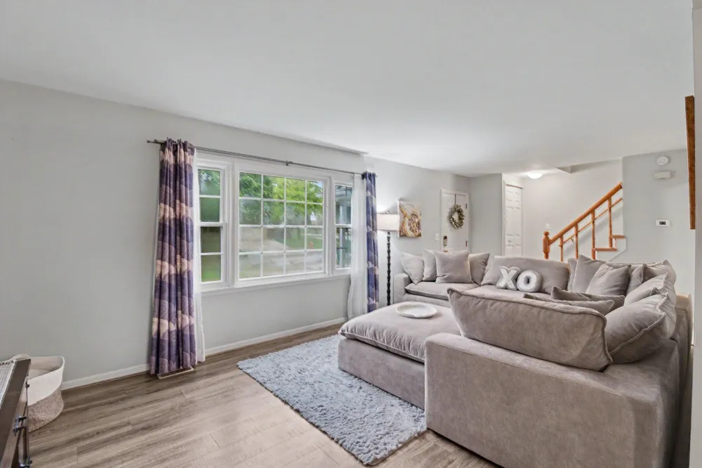 542 Eastlook Drive Saline, MI 48176