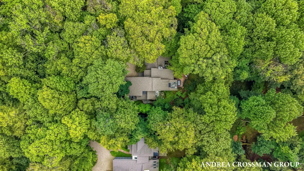 12231225 Ash Drive South Haven, MI 49090