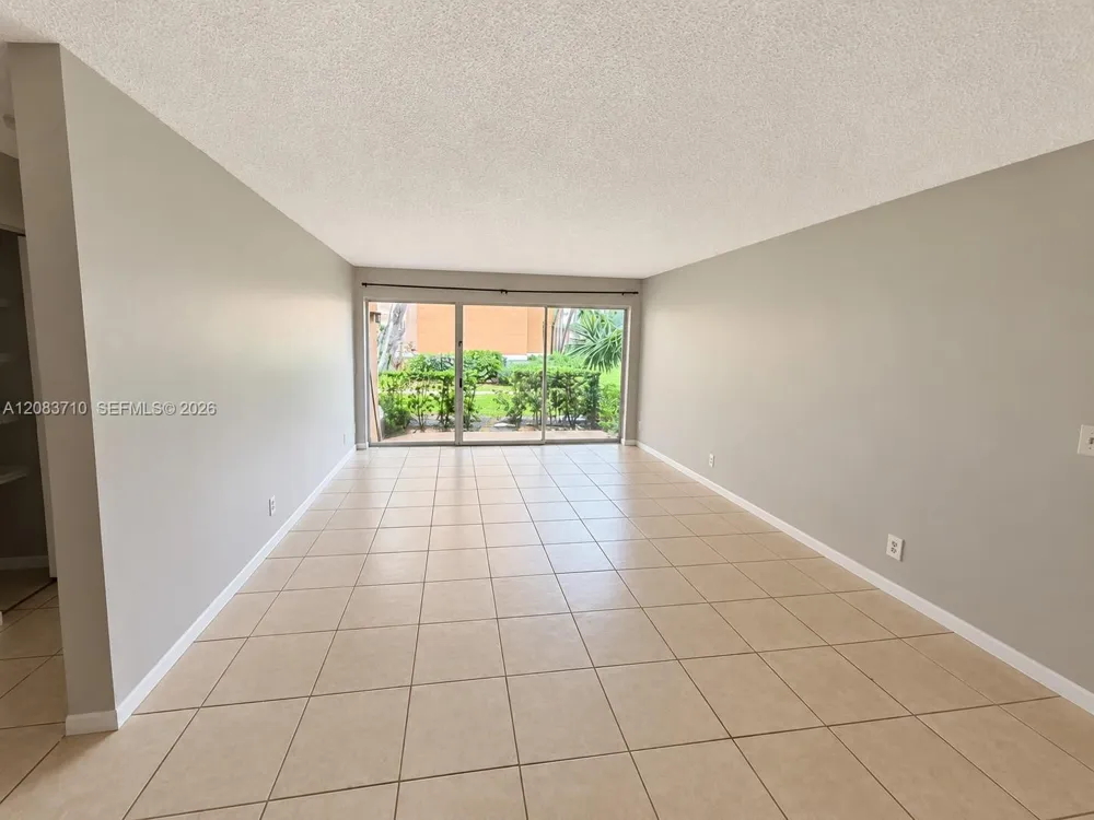8821 Wiles Rd #102 Coral Springs, FL 33067
