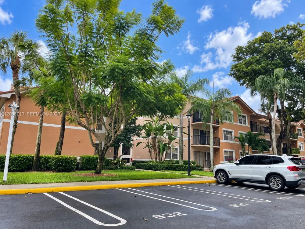 8821 Wiles Rd #102 Coral Springs, FL 33067