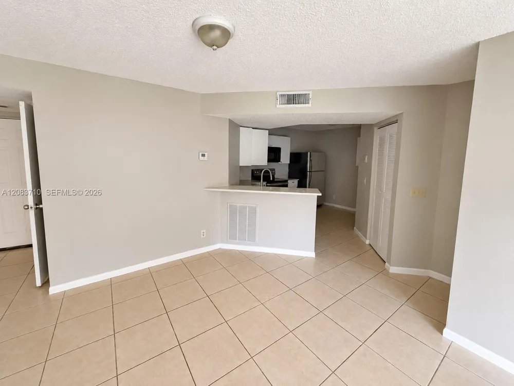 8821 Wiles Rd #102 Coral Springs, FL 33067