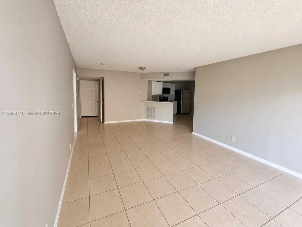 8821 Wiles Rd #102 Coral Springs, FL 33067