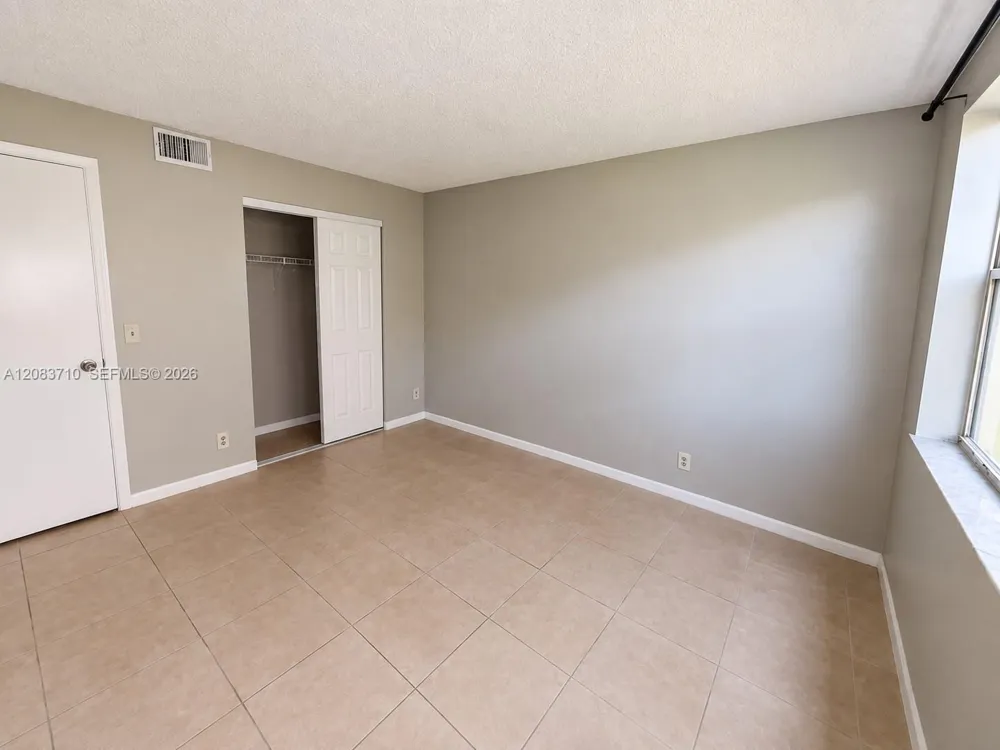 8821 Wiles Rd #102 Coral Springs, FL 33067