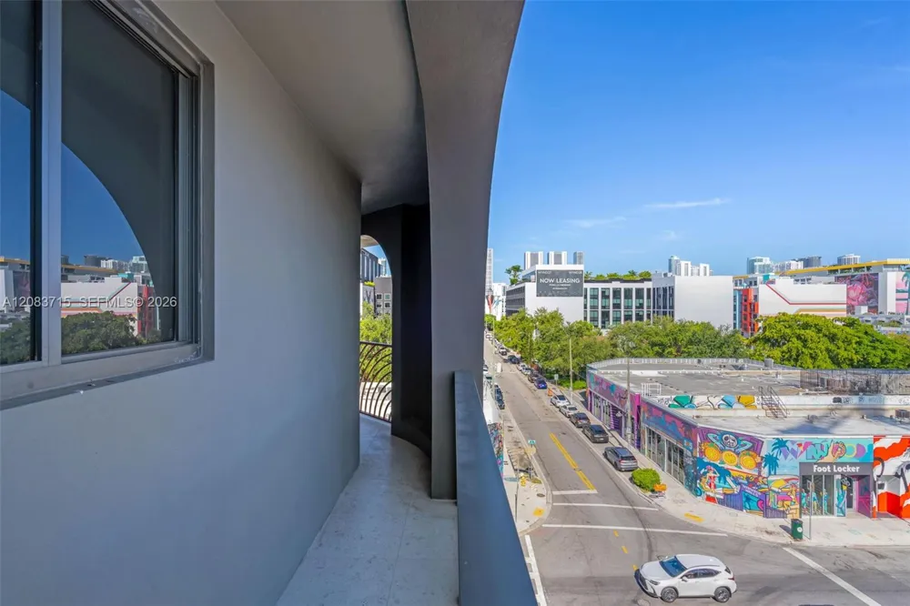 2700 NW 2nd Ave #422 Miami, FL 33127