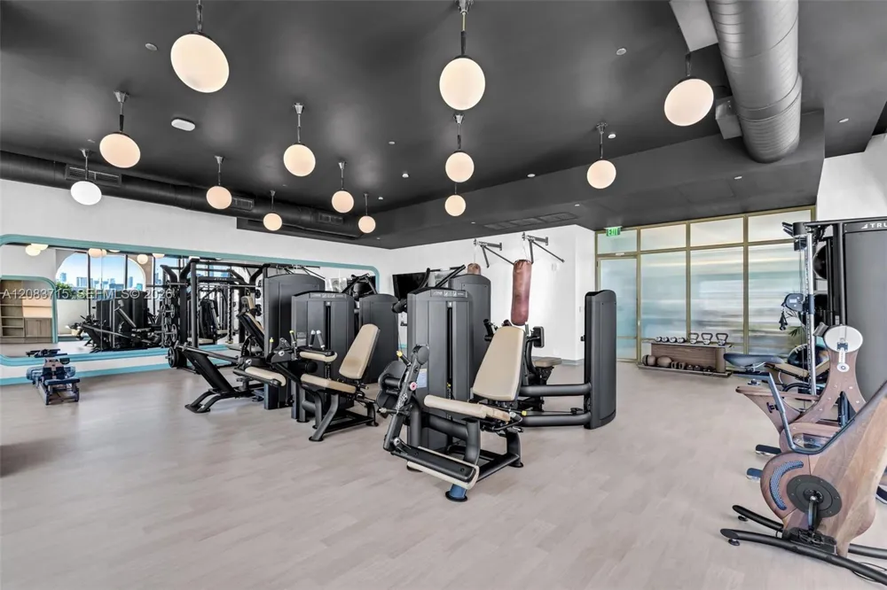 2700 NW 2nd Ave #422 Miami, FL 33127