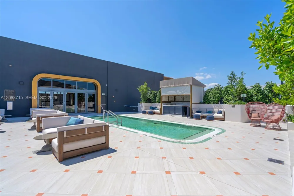 2700 NW 2nd Ave #422 Miami, FL 33127