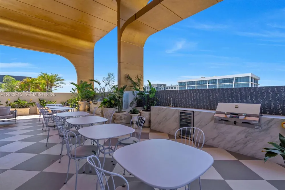 2700 NW 2nd Ave #422 Miami, FL 33127