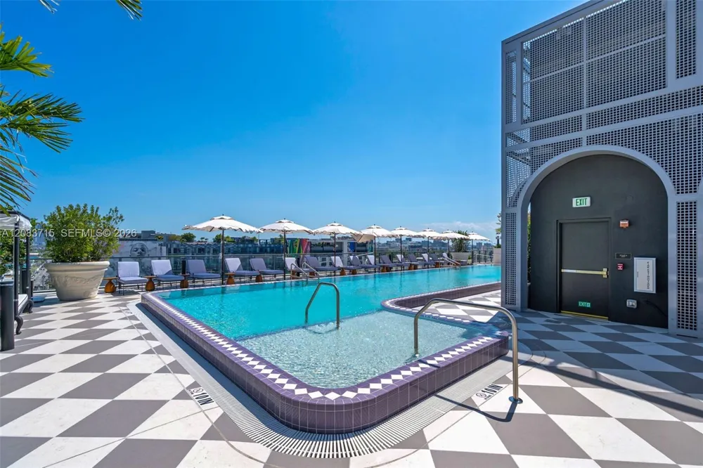 2700 NW 2nd Ave #422 Miami, FL 33127