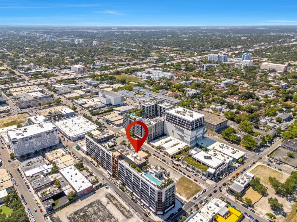 2700 NW 2nd Ave #422 Miami, FL 33127