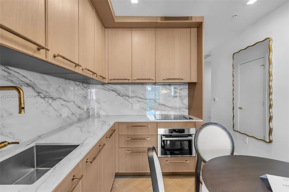 2700 NW 2nd Ave #422 Miami, FL 33127