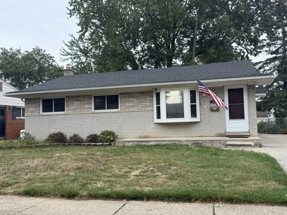 8234 Holly Drive Canton, MI 48187