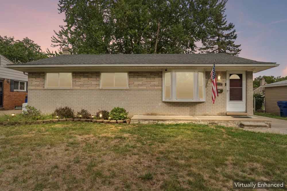8234 Holly Drive Canton, MI 48187