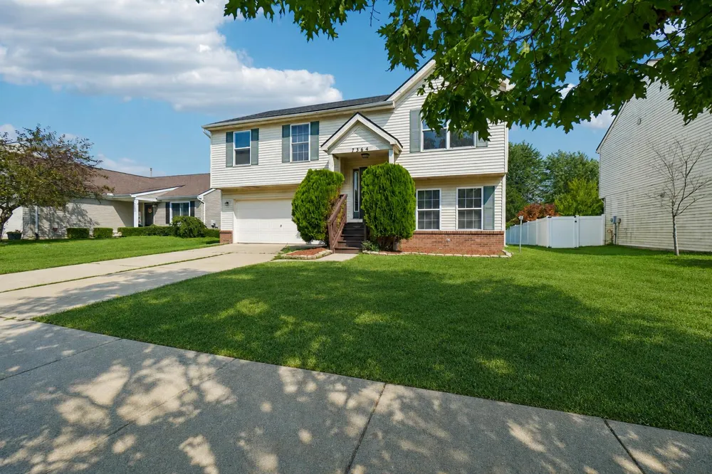 7365 Maplelawn Drive Ypsilanti, MI 48197