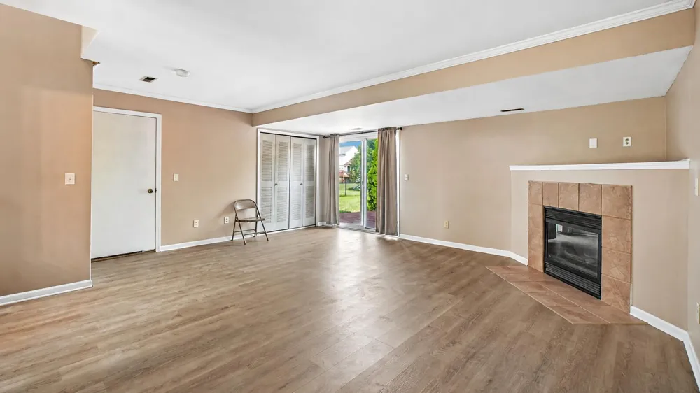7365 Maplelawn Drive Ypsilanti, MI 48197