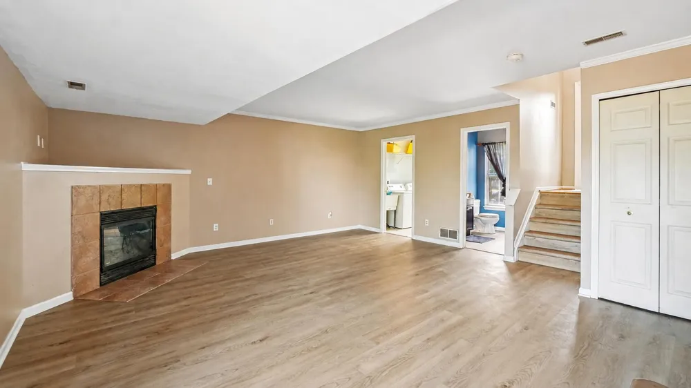 7365 Maplelawn Drive Ypsilanti, MI 48197