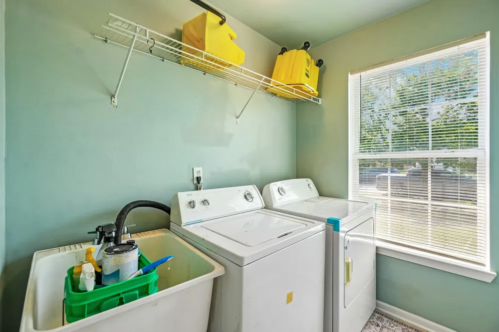 7365 Maplelawn Drive Ypsilanti, MI 48197