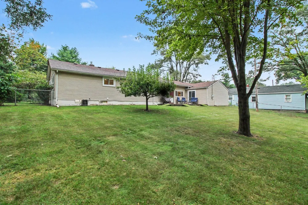 3219 West Street Milford, MI 48380