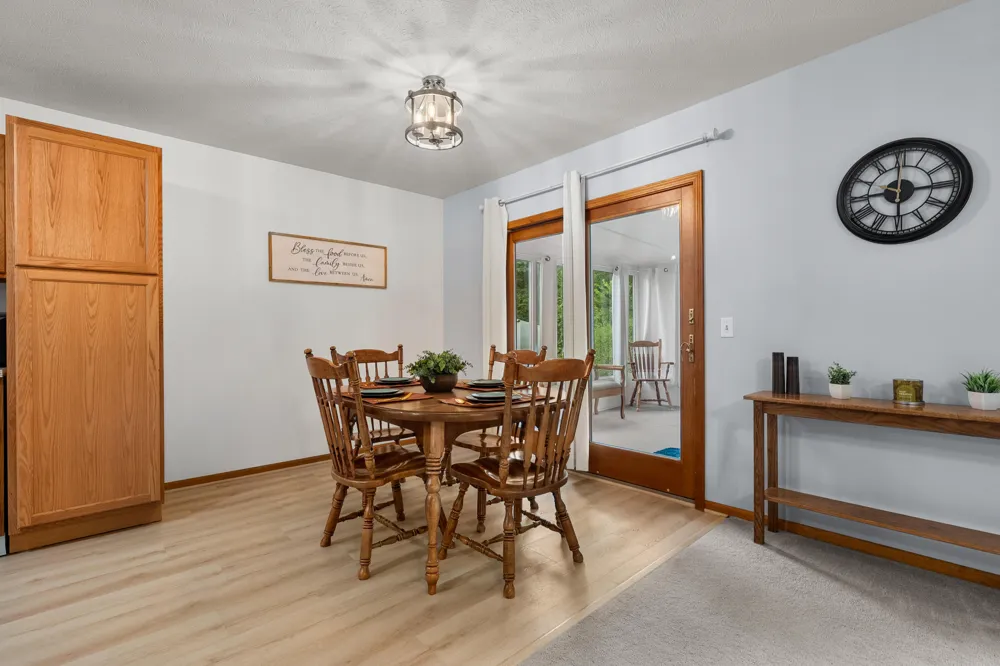 3343 John Street Ravenna, MI 49451