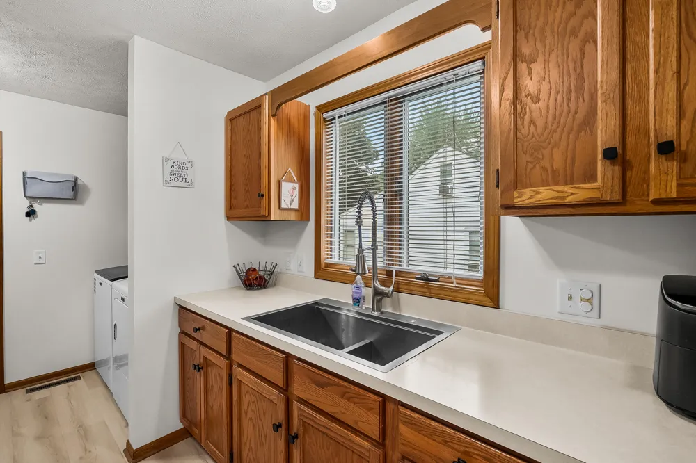 3343 John Street Ravenna, MI 49451