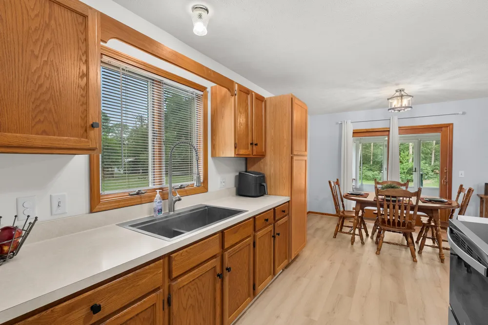 3343 John Street Ravenna, MI 49451