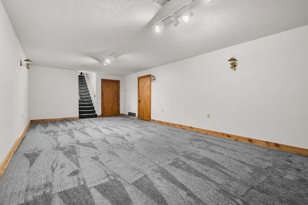 3343 John Street Ravenna, MI 49451