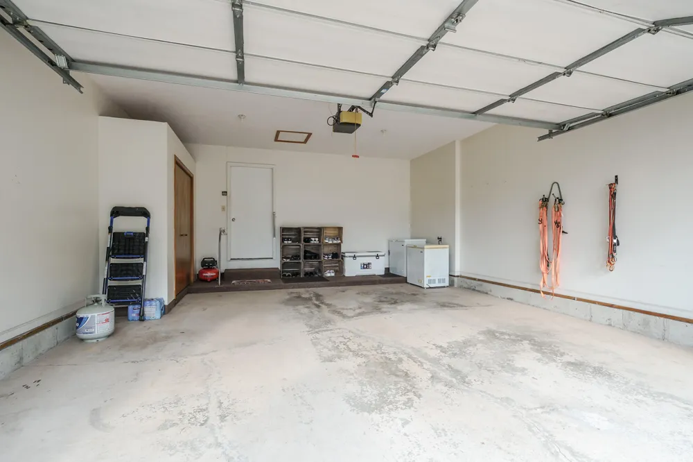 3343 John Street Ravenna, MI 49451
