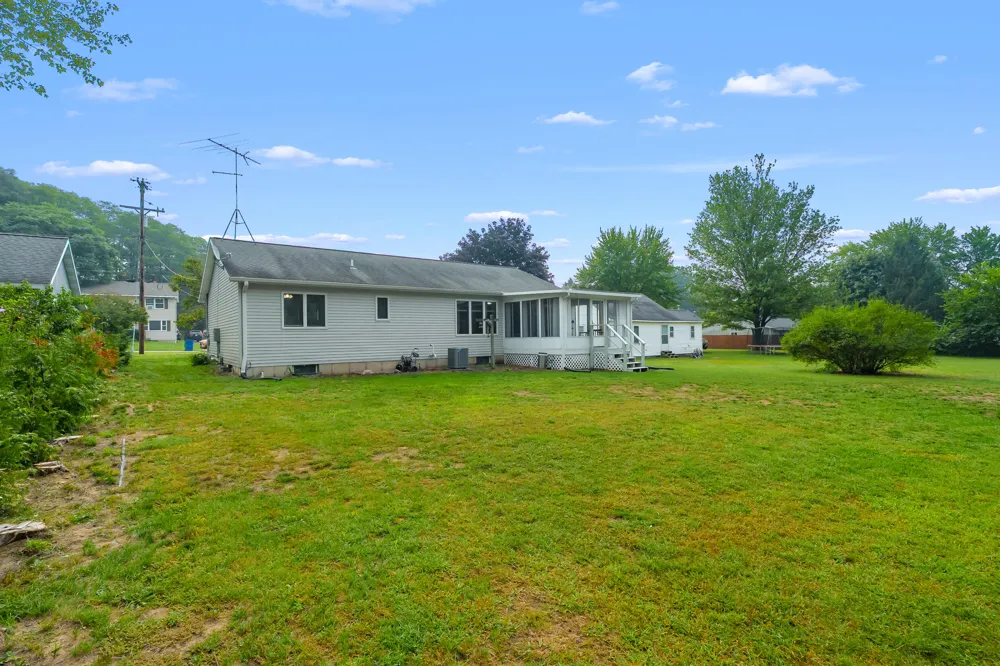 3343 John Street Ravenna, MI 49451