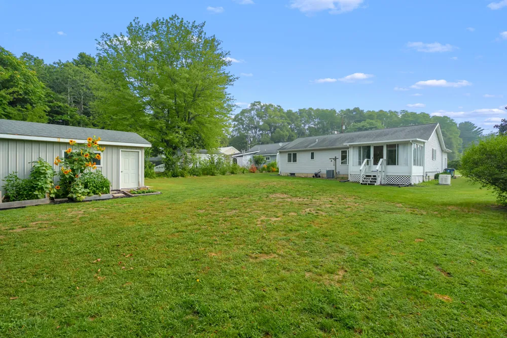 3343 John Street Ravenna, MI 49451