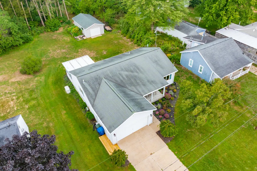 3343 John Street Ravenna, MI 49451
