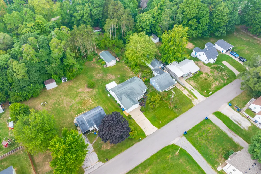 3343 John Street Ravenna, MI 49451