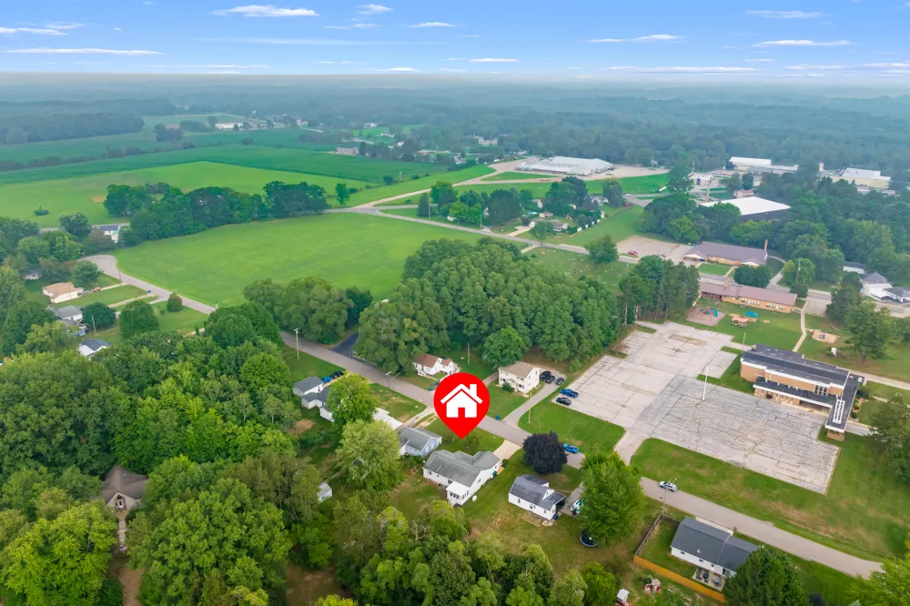 3343 John Street Ravenna, MI 49451