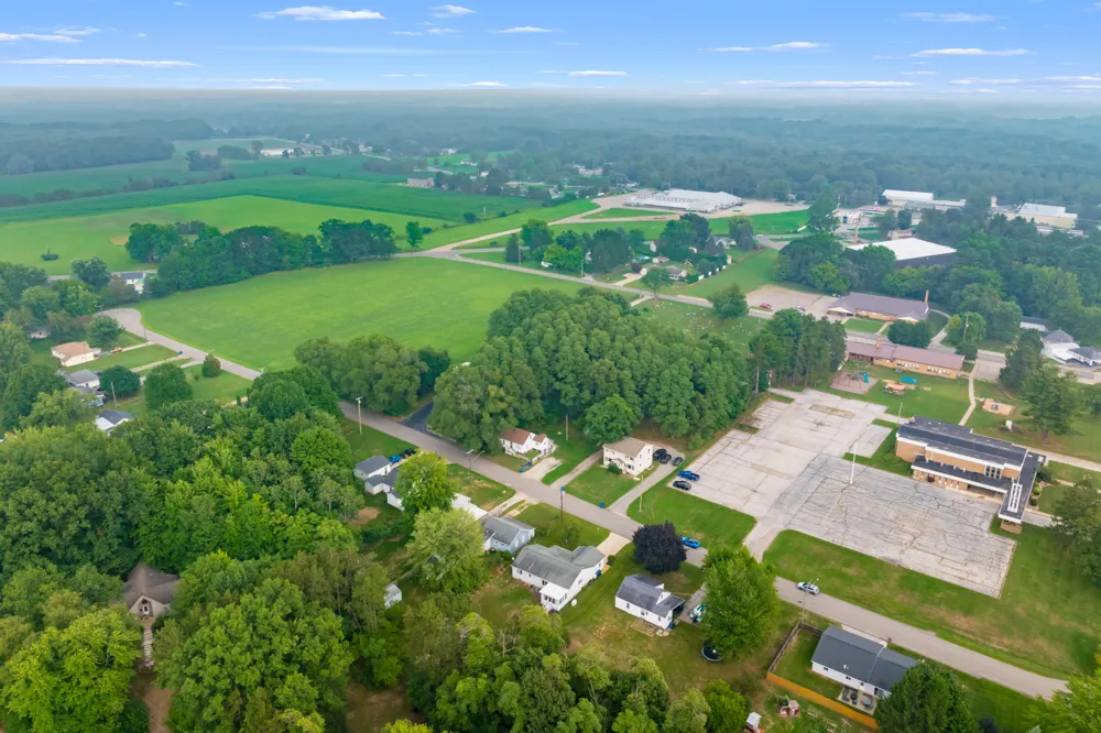 3343 John Street Ravenna, MI 49451