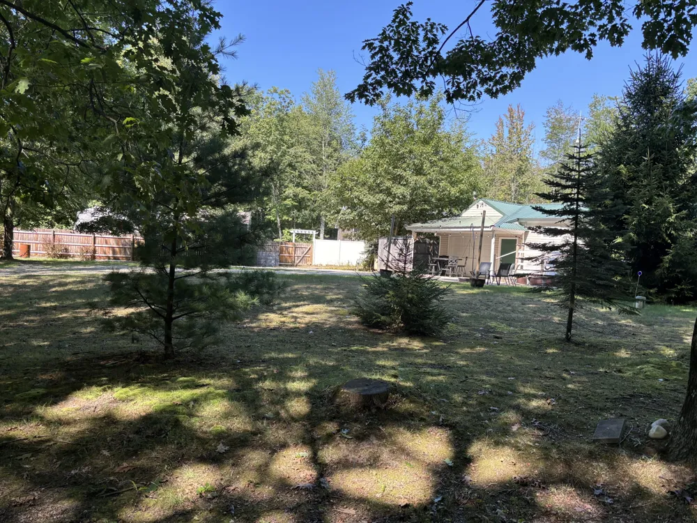 7502 W Tolliver Street Mears, MI 49436
