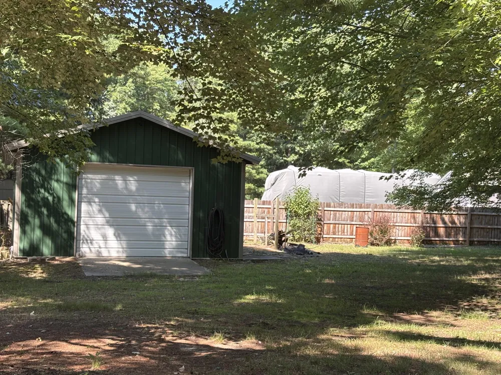 7502 W Tolliver Street Mears, MI 49436