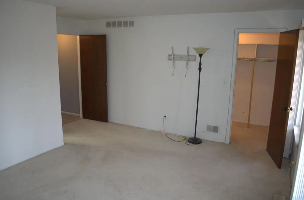 30831 Hunters #23 Farmington Hills, MI 48334