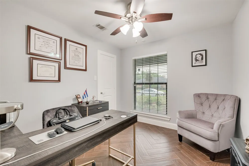 405 Conger Drive Mesquite, TX 75149