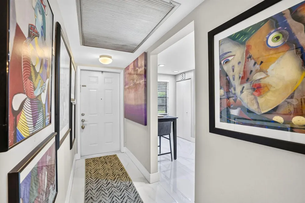 1000 COLONY POINT CIRCLE #108 Pembroke Pines, FL 33026