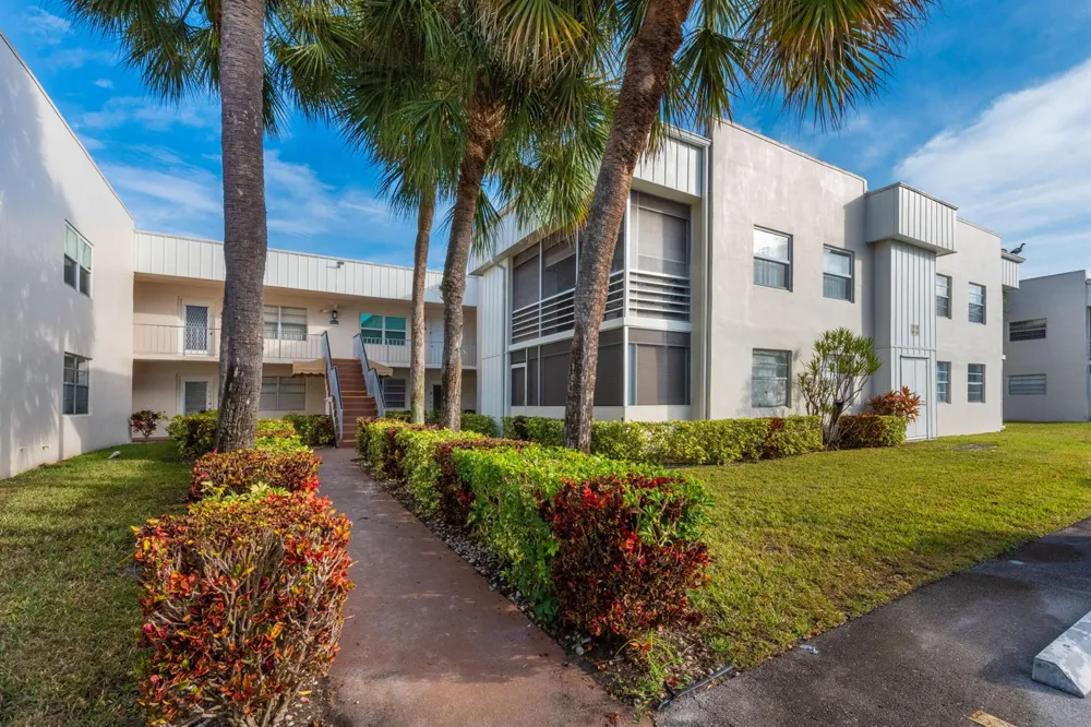 108 Normandy C Lane Delray Beach, FL 33484