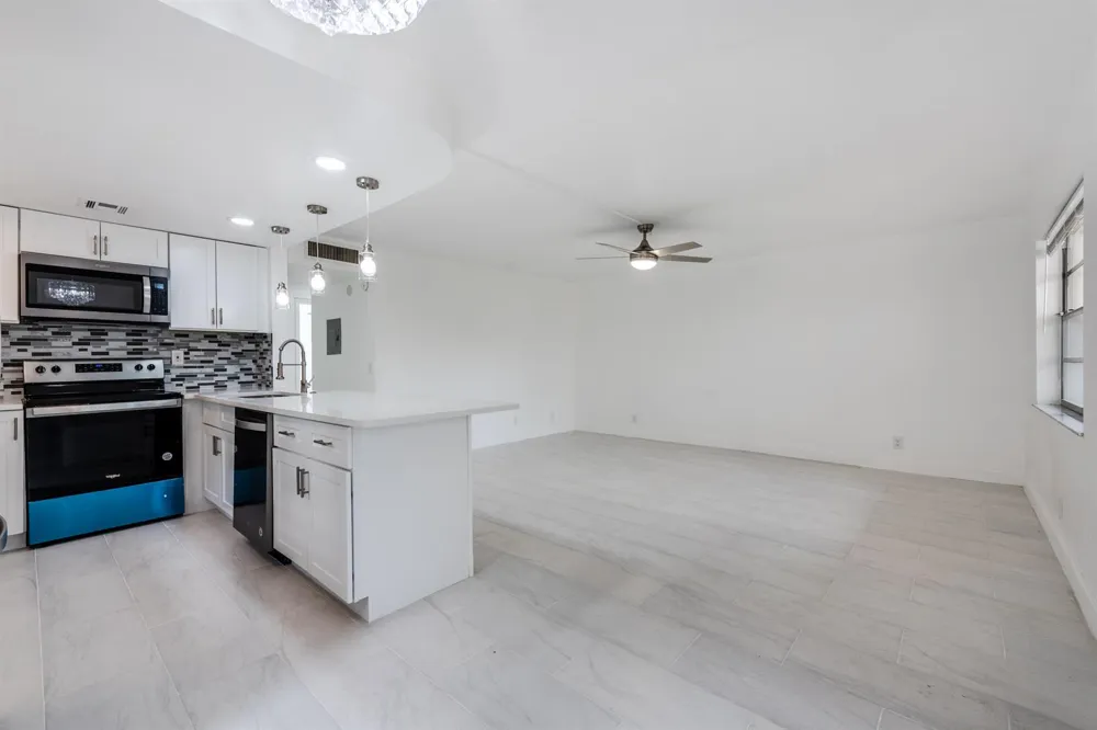 108 Normandy C Lane Delray Beach, FL 33484