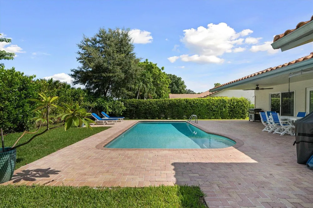4850 NW 92nd Terrace Coral Springs, FL 33067