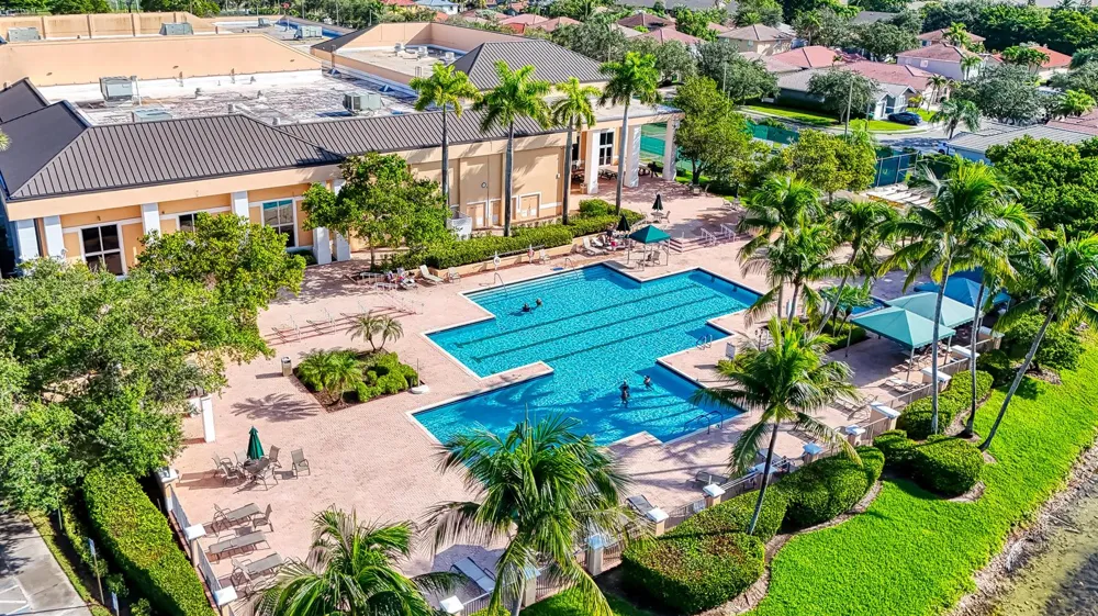 7927 Exeter Boulevard E Tamarac, FL 33321