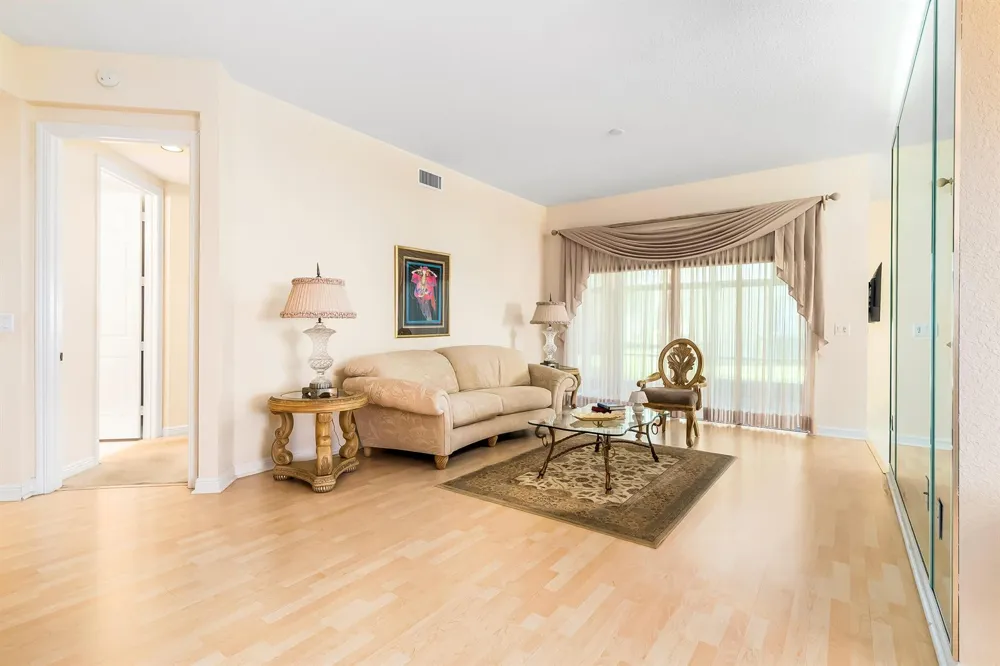 7927 Exeter Boulevard E Tamarac, FL 33321