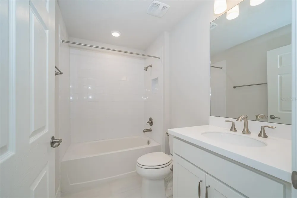 19800 SHIP WHEEL WAY Land O Lakes, FL 34638