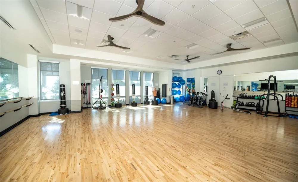 19800 SHIP WHEEL WAY Land O Lakes, FL 34638