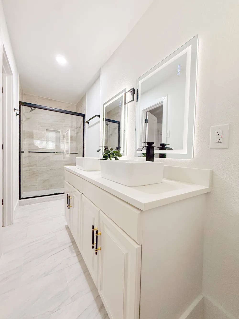 228 Hallbrook Drive Fort Worth, TX 76134