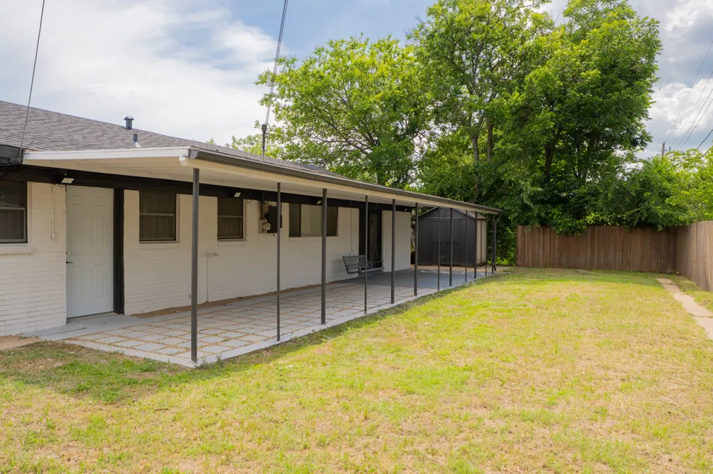 228 Hallbrook Drive Fort Worth, TX 76134