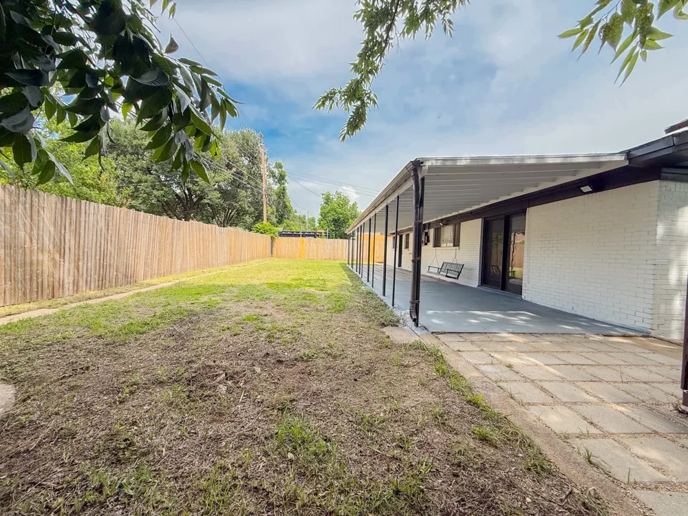 228 Hallbrook Drive Fort Worth, TX 76134