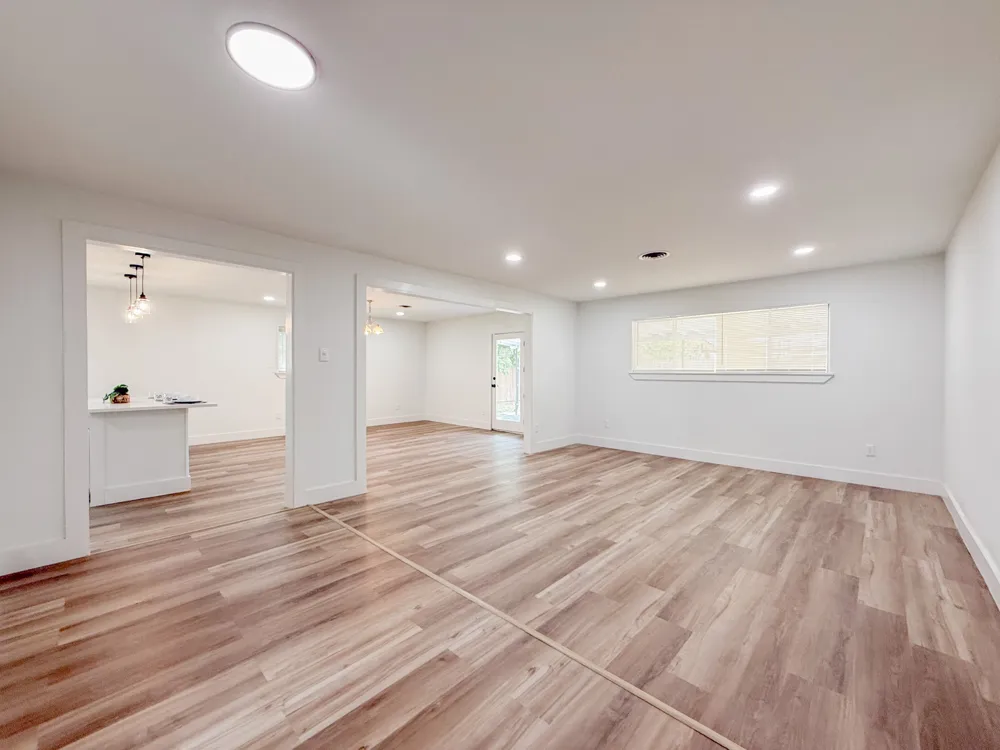 228 Hallbrook Drive Fort Worth, TX 76134