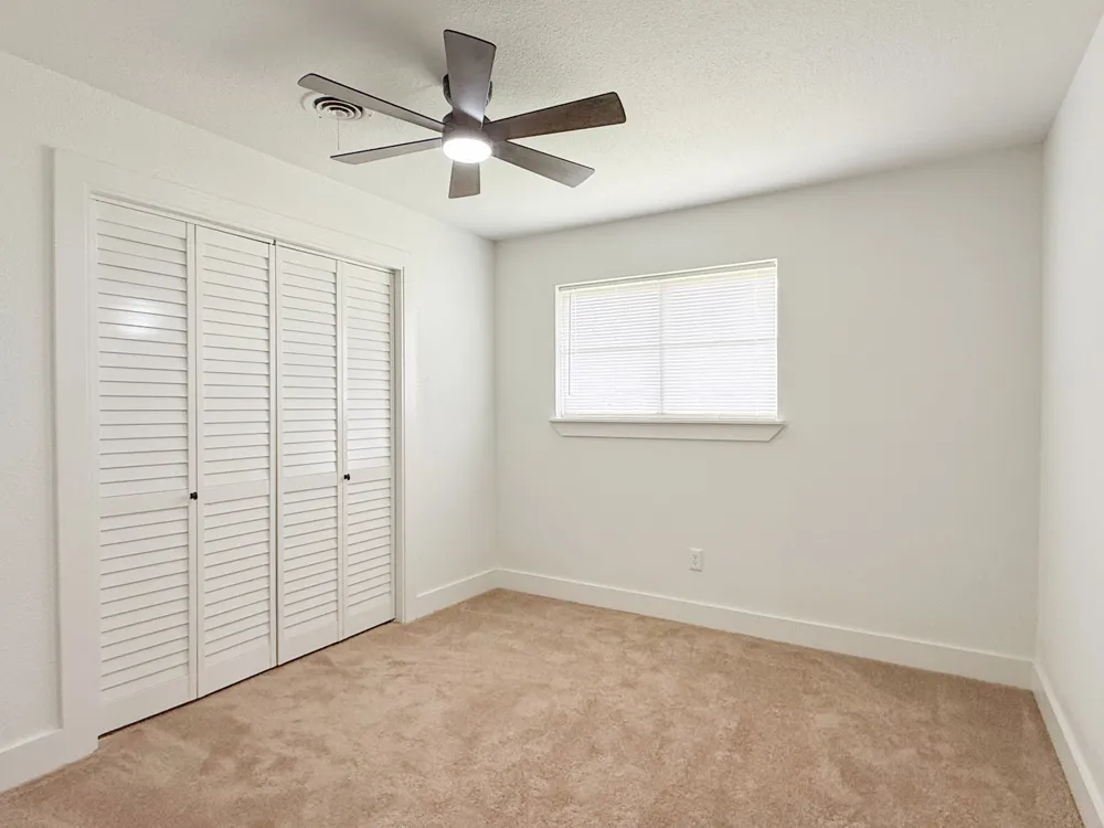 228 Hallbrook Drive Fort Worth, TX 76134